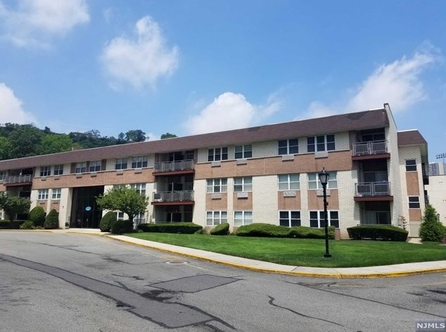 1111 River Rd #c26, Edgewater, NJ 07020