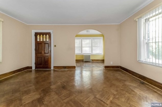 109 Sunset Ave, North Arlington, NJ 07031-5928