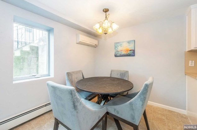 20-24 Terhune St, Bergenfield, NJ 07621