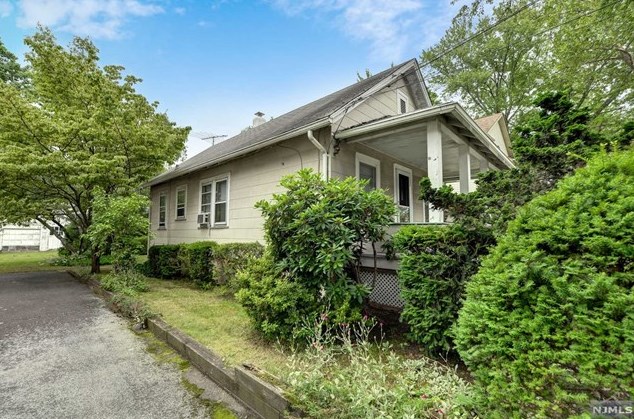 241 Milford Ave., N Milford, NJ 07646
