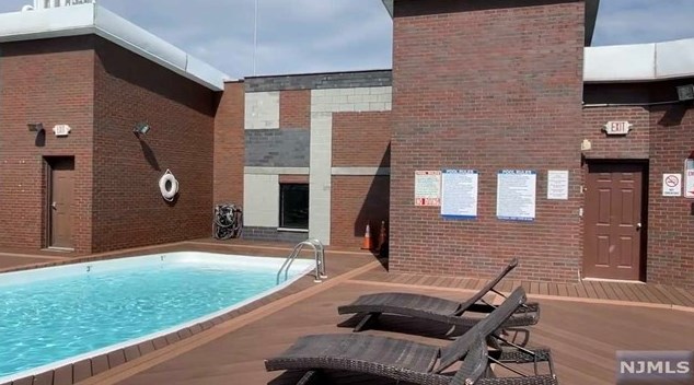 809 22nd St #1004, Union City, NJ 07087