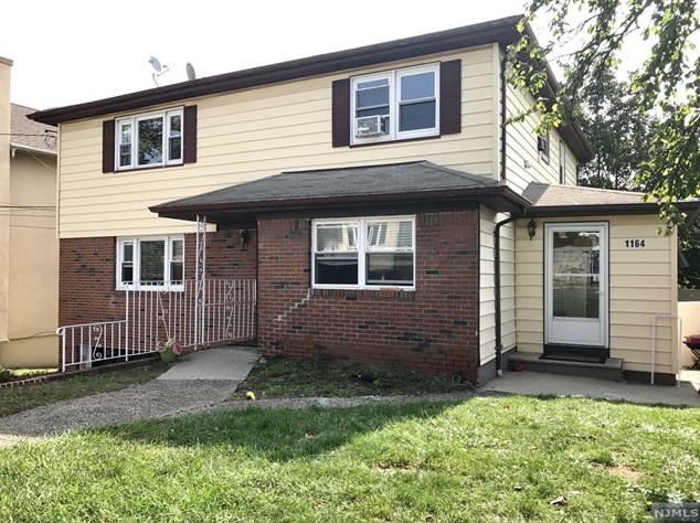 1164 14th St, West Fort Lee, NJ 07024-1762