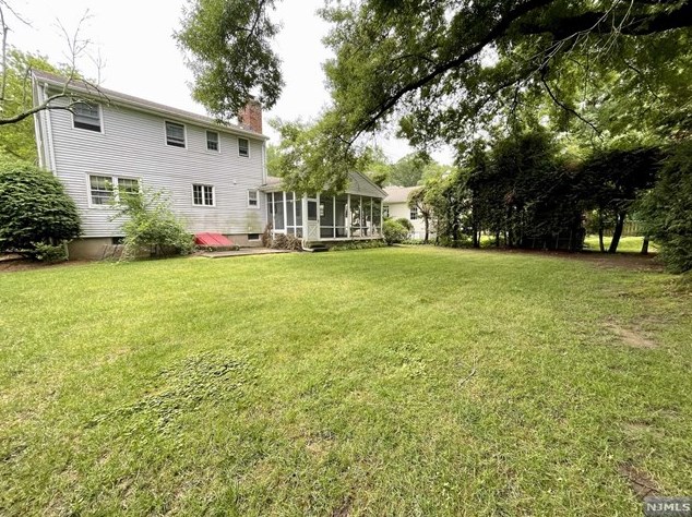 479 Lakeview Dr, Oradell, NJ 07649