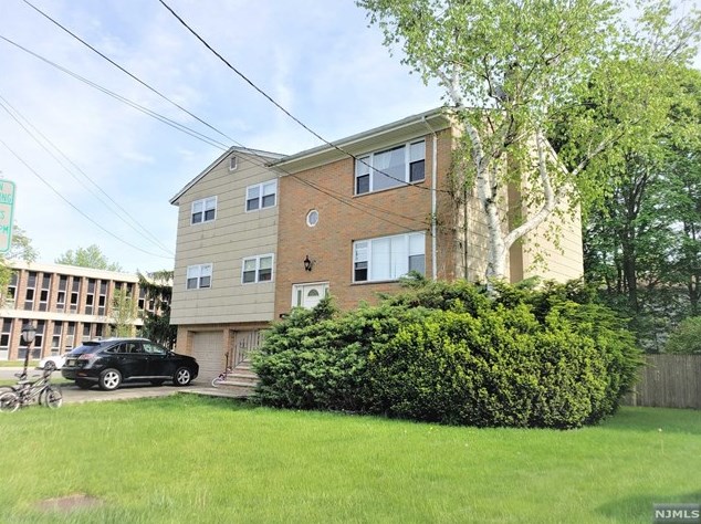 100 Hickory Ave #2nd Floor, Tenafly, NJ 07670