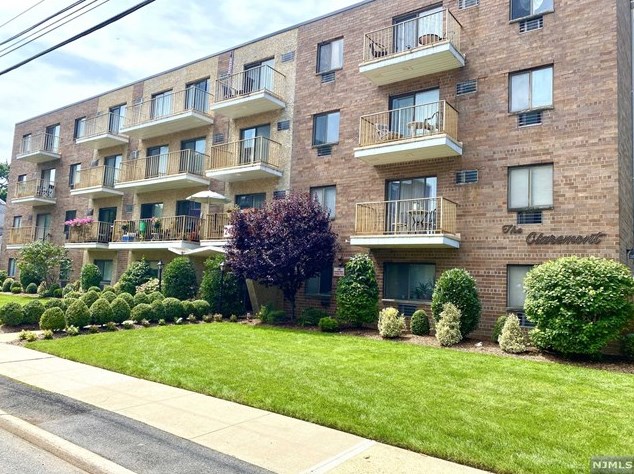 245 Anderson St Apt 4b, Hackensack, NJ