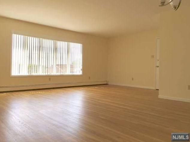 234 Orient Way, Lyndhurst, NJ 07071