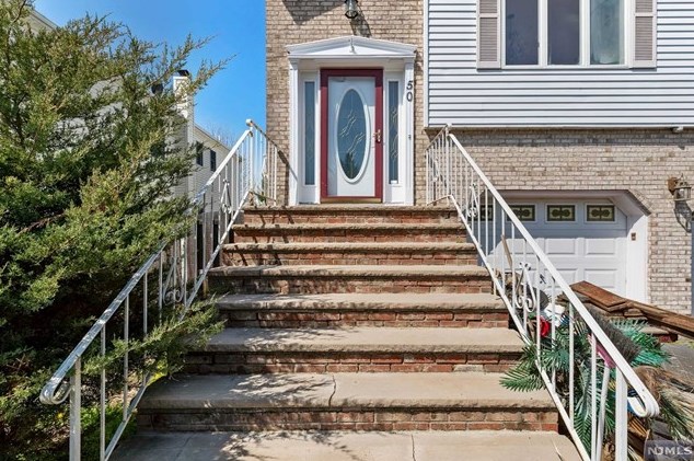 50 Diamond Way, Moonachie, NJ 07074