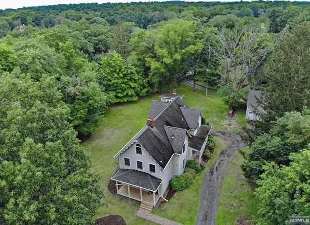 555 Piermont Rd, Demarest, NJ 07627