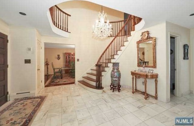 305 Bolz St, Englewood, NJ 07632