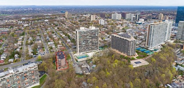 1450 Palisade Ave, West Fort Lee NJ  07024-5238 exterior