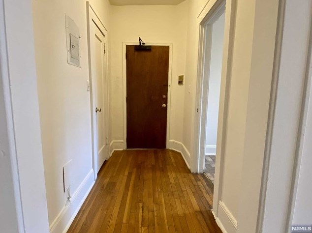 80 W Edsall Ave #7, Palisades Park, NJ 07650