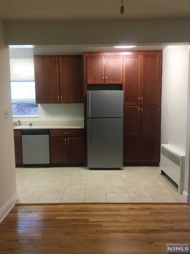 280-320 Oak St #288b, Ridgewood, NJ 07450