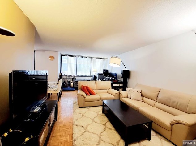 316 Prospect Ave #6d, Hackensack, NJ 07601