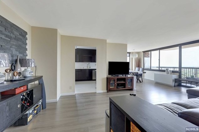 770 Anderson Ave #20e, Cliffside Park, NJ 07010