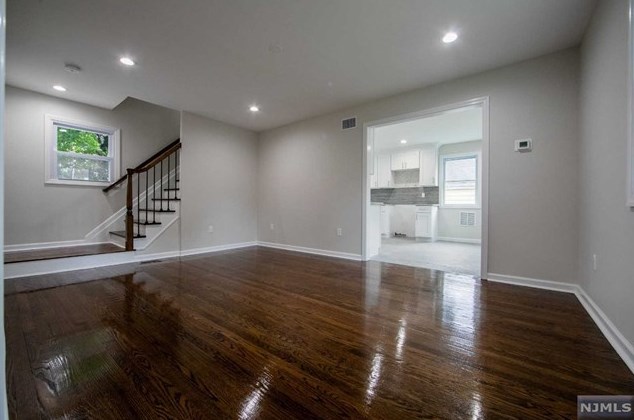 188 Kinderkamack Rd, River Edge, NJ 07661