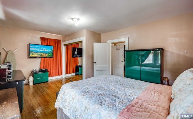 173 Central Ave, Bergenfield NJ 07621-1209 exterior