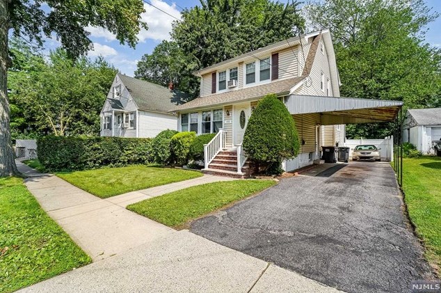 173 Central Ave, Bergenfield NJ 07621-1209 exterior