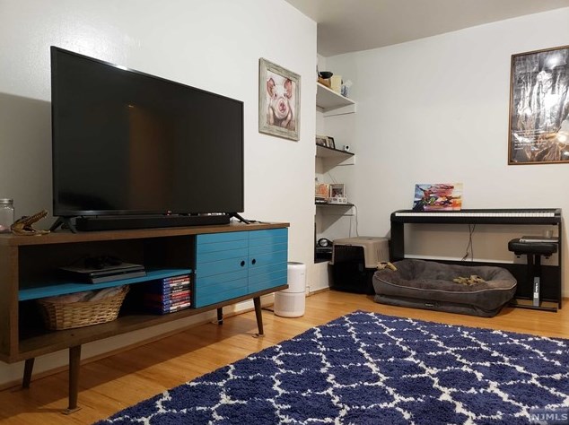 608 Palisade Ave Apt 2, Jersey City, NJ 07307