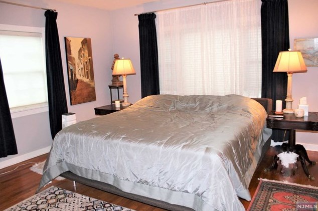 244 Meadow Ln, Secaucus NJ  07094-4317 exterior