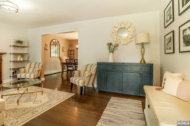 243 Concord Dr, River Edge, NJ 07661