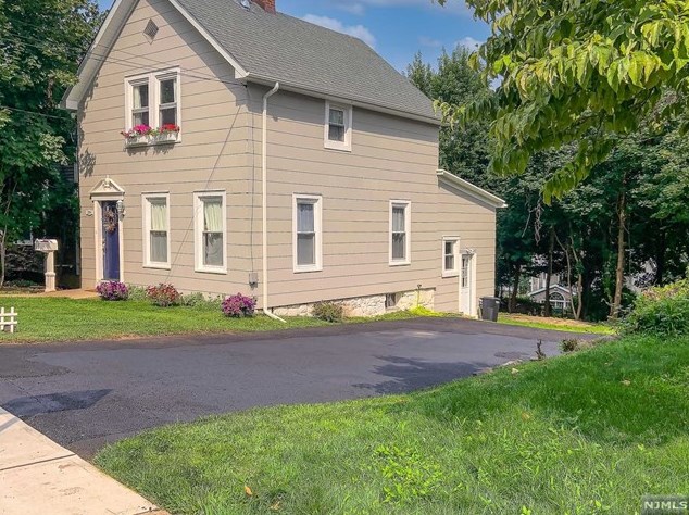 774 Kinderkamack Rd, River Edge, NJ 07661