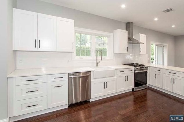 1028 Arlington Rd, N Milford, NJ 07646