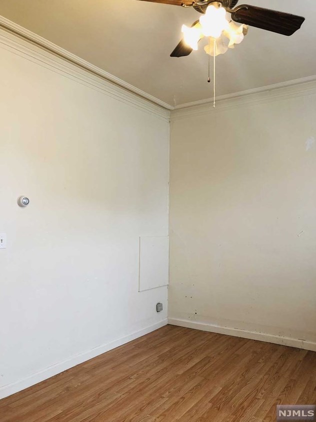 9 Farnham Ave #2, Outwater, NJ 07026