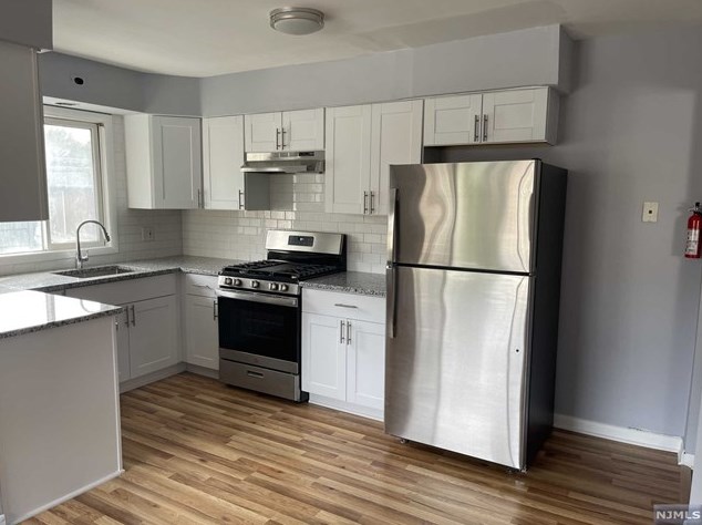 1441 13th St #2nd Fl, West Fort Lee, NJ 07024