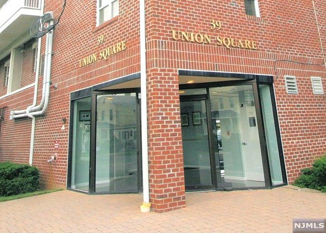 39 Union St #104, Hackensack, NJ 07601