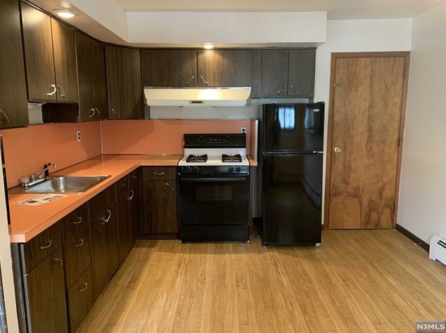 52 Worth St, Hackensack NJ  07601-6538 exterior