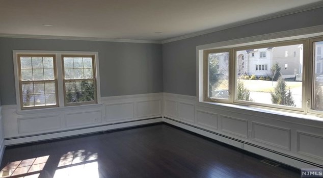 518 Summit St, Norwood, NJ 07648