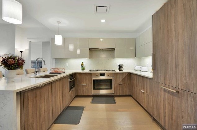 9 Ave At Port Imperial #1023, West New York, NJ 07093