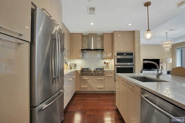 100 Eton Row #303, Union City, NJ 07086
