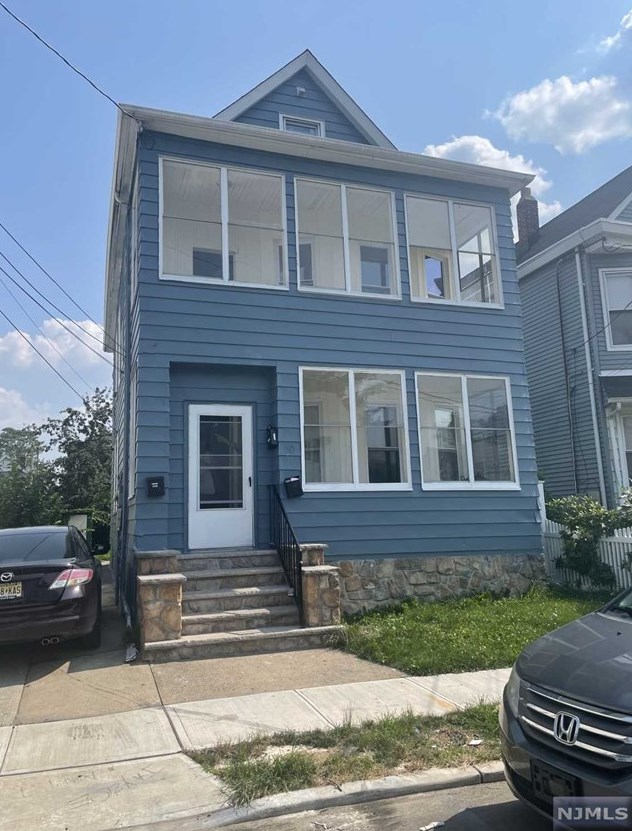 50 Grand St, Outwater, NJ 07026