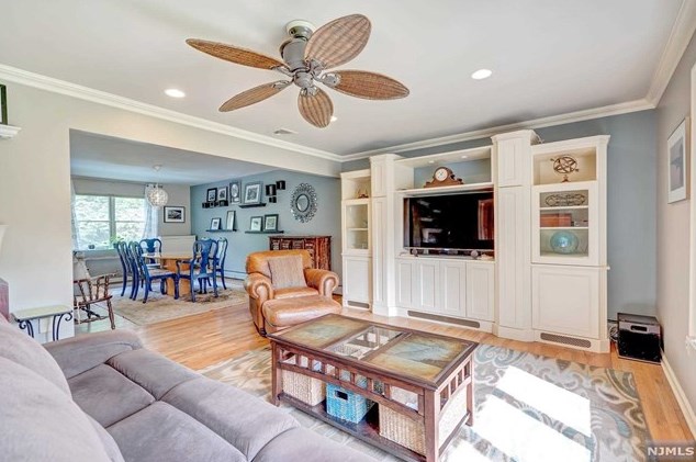 234 Florence Rd, Harrington Park, NJ 07640