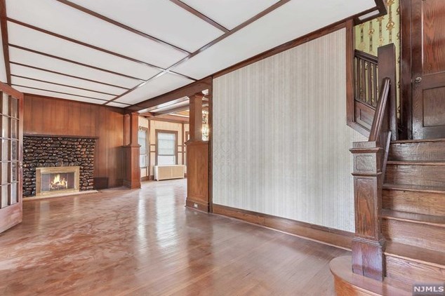 115 Passaic Ave, Rutherford NJ  07070-1919 exterior