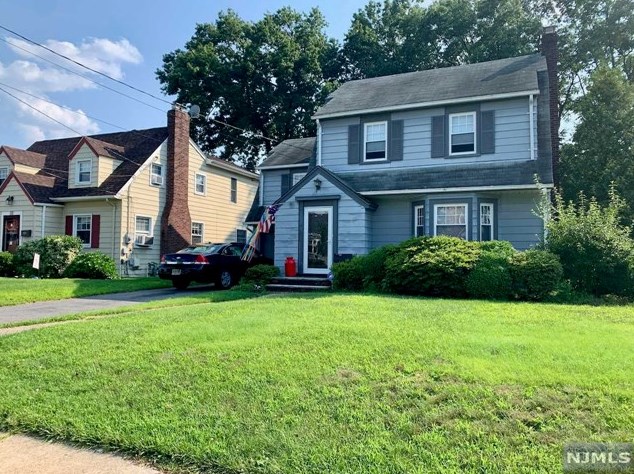 75 Marinus St, Rochelle Park, NJ 07662