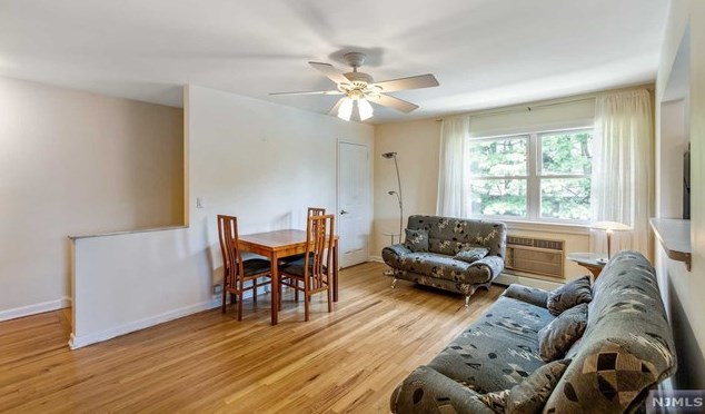 1307 Inwood Ter, West Fort Lee, NJ 07024-1776