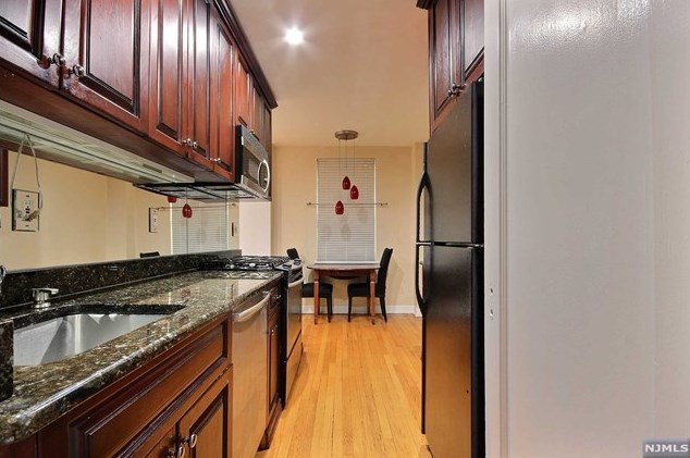 100 E Palisade Ave #c35, Englewood, NJ 07631