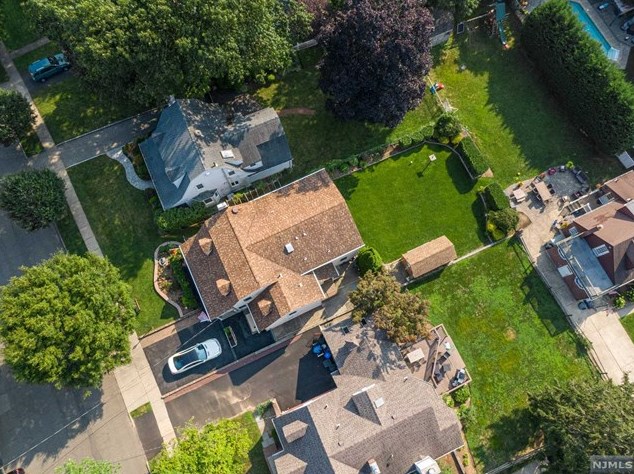 685 Bogert Rd, River Edge, NJ 07661