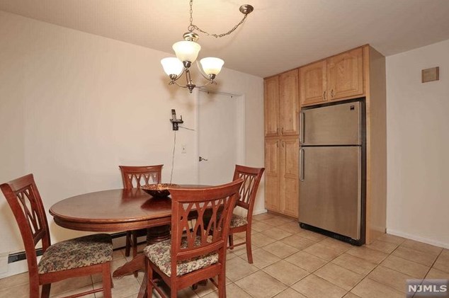 22 Mtn Ave, Westwood NJ 07676-5002 exterior