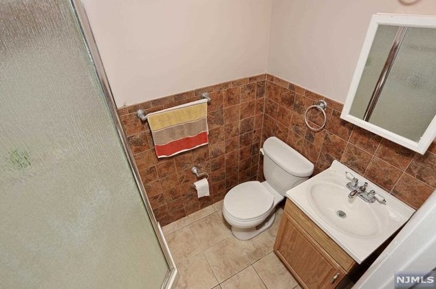 22 Mtn Ave, Westwood NJ 07676-5002 exterior