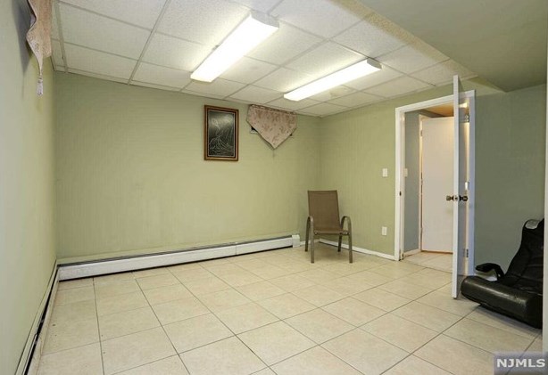 22 Mtn Ave, Westwood NJ 07676-5002 exterior