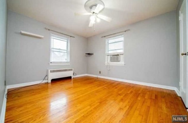 479 Maple Hill Dr, Hackensack NJ  07601-1415 exterior