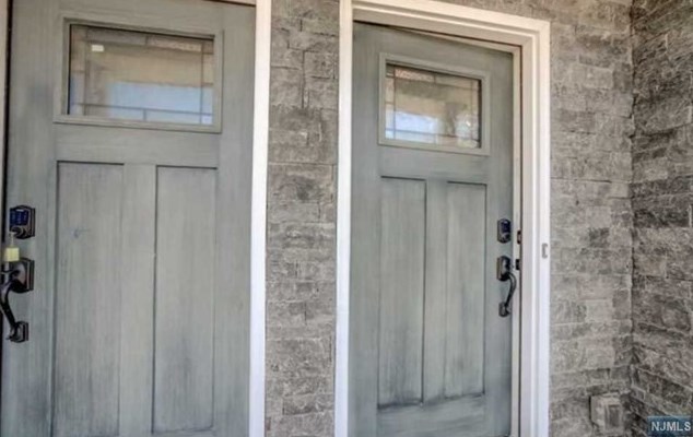 474 Walnut St #2nd Fl, Ridgefield, NJ 07657