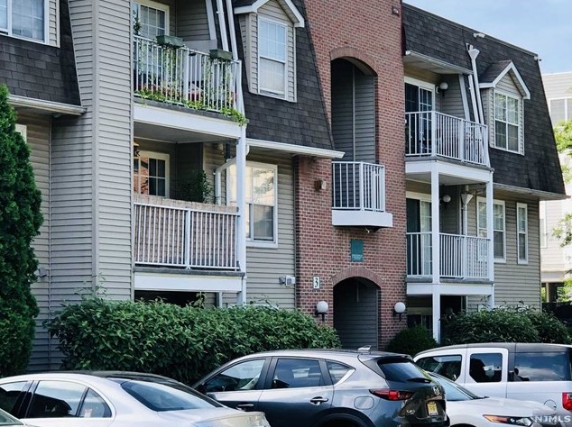 780 River Rd #381, Edgewater, NJ 07020