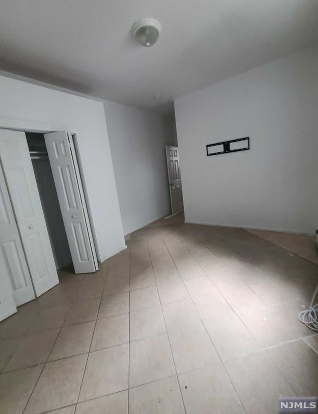57 Dwight St #1, Jersey City, NJ 07305
