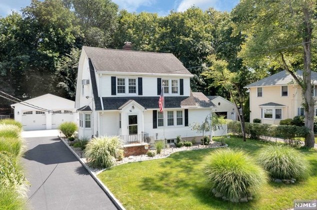 94 Columbus Ave, Harrington Park, NJ 07640