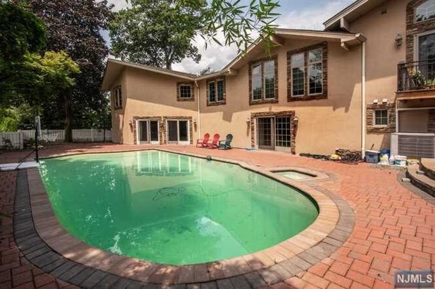 108 Hollywood Ave, Englewood, NJ 07632