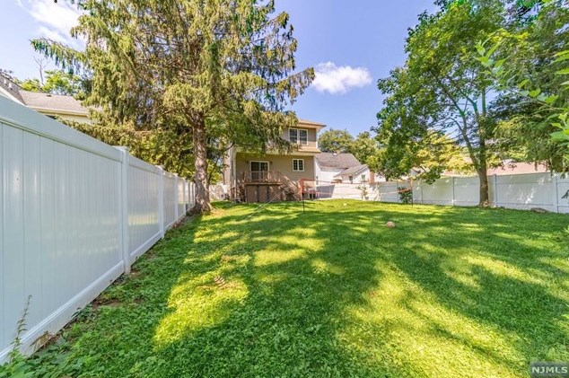 31 Storig Ave, Closter, NJ 07624